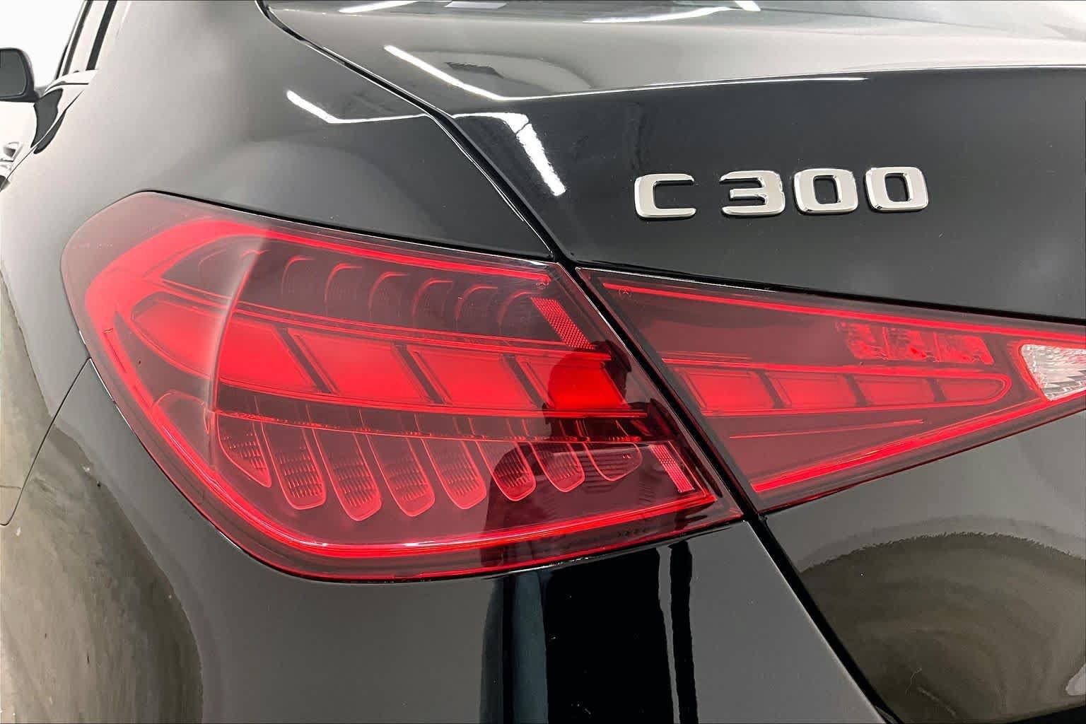 Used 2025 Mercedes-Benz C 300 Sedan image 28