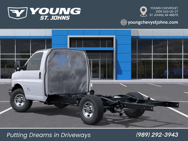 New 2026 Chevrolet Express 3500 RWD image 3
