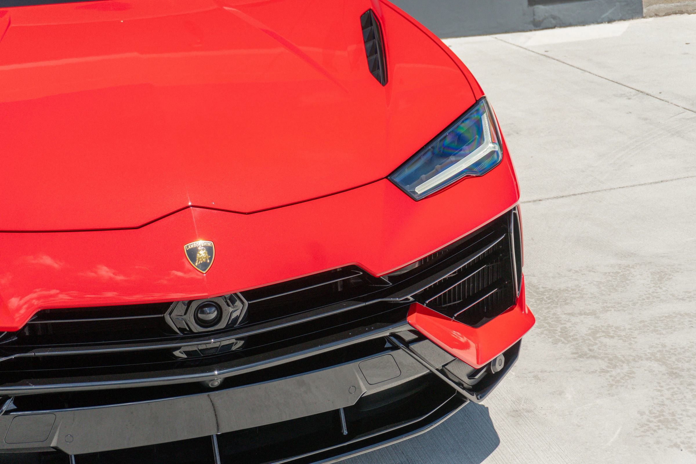 Used 2024 Lamborghini Urus S AWD/4WD image 29