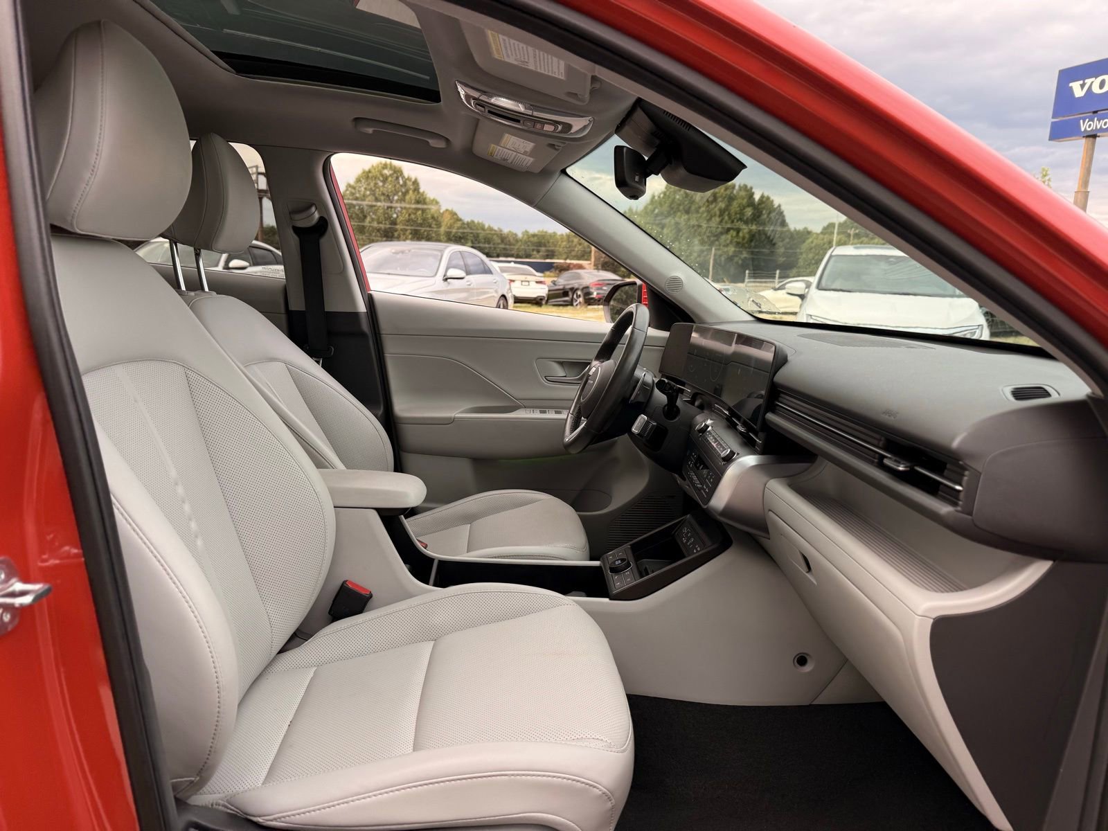 Used 2024 Hyundai Kona Limited image 25