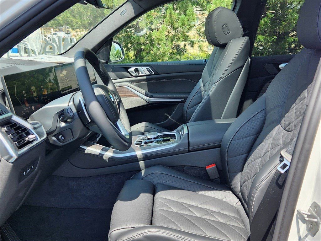 Used 2026 BMW X5 xDrive40i w/ Premium Package AWD/4WD image 10