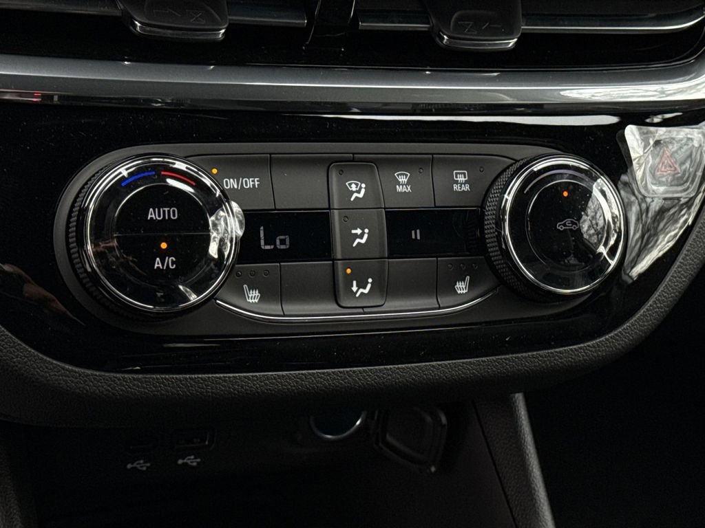 New 2026 Buick Envista Sport Touring w/ Convenience I Package FWD image 20