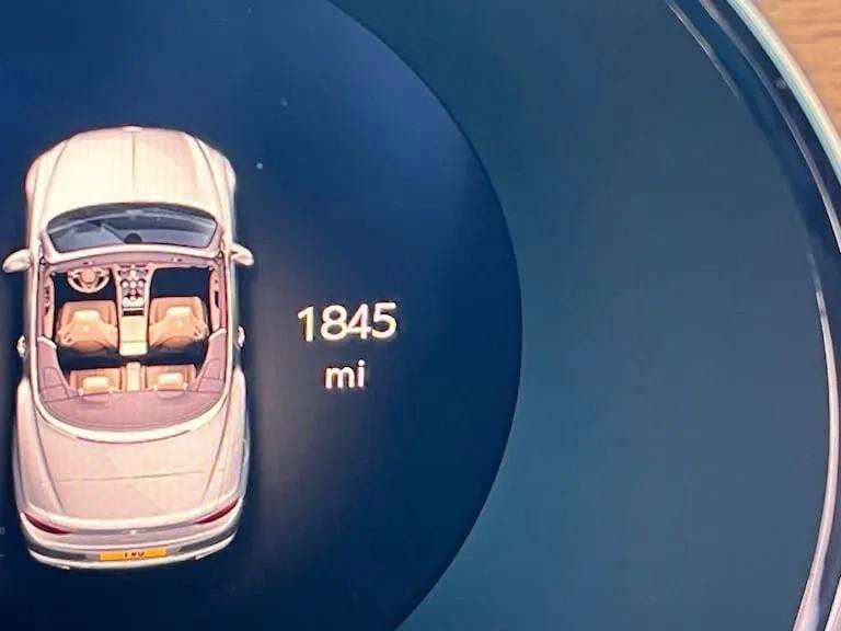 Used 2024 Bentley Continental GT image 25