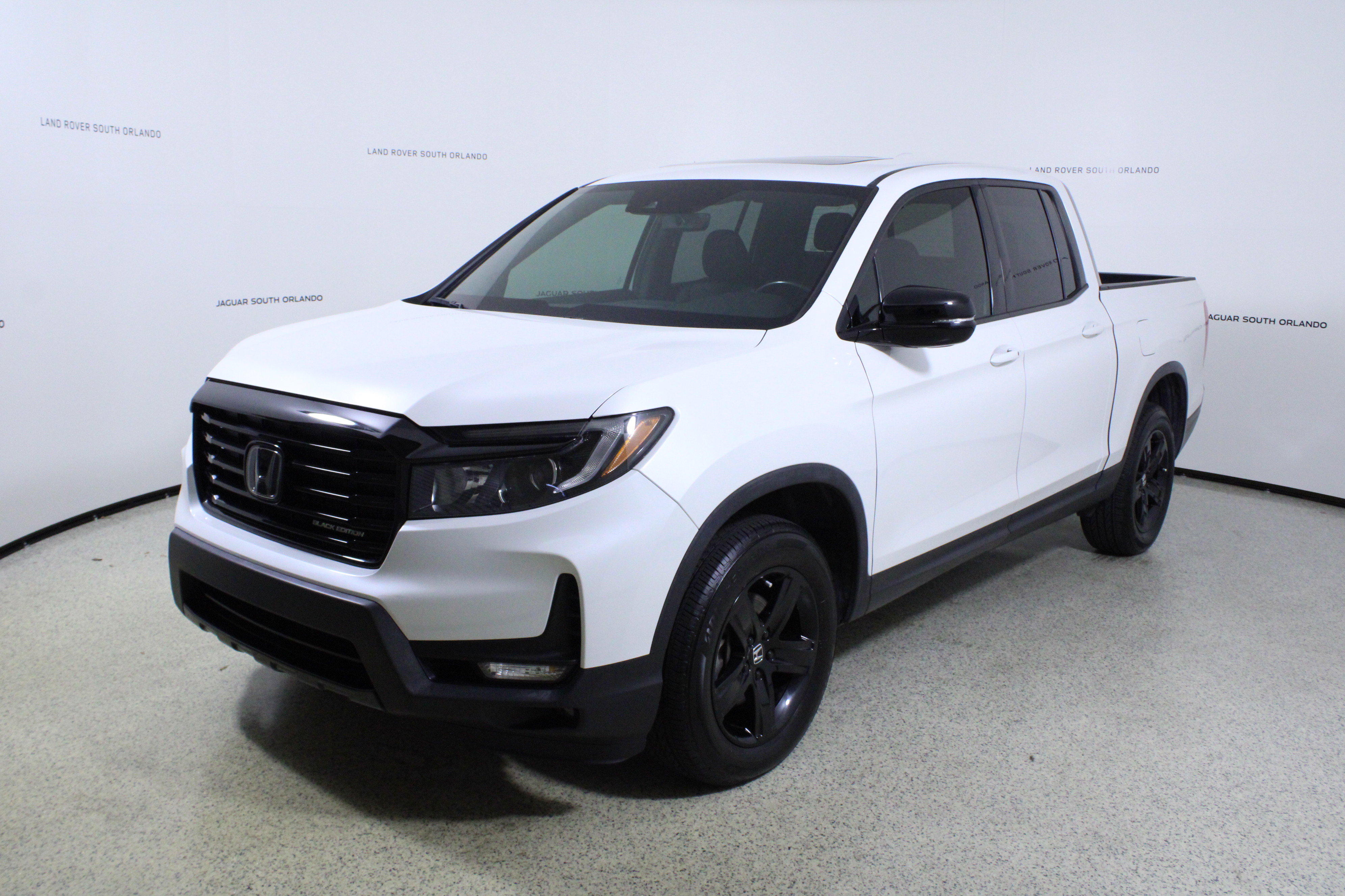 Used 2022 Honda Ridgeline Black Edition image 4