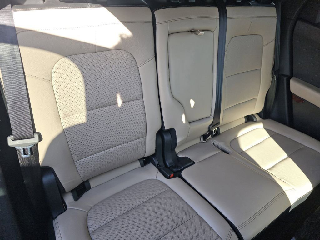 Used 2020 Ford Escape Titanium image 26