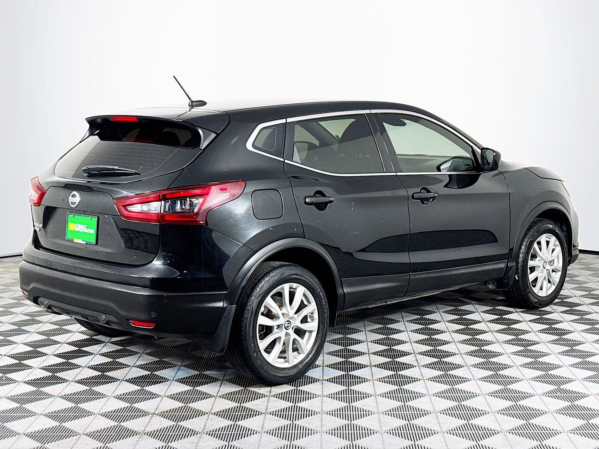 Used 2020 Nissan Rogue Sport S w/ Appearance Package FWD image 10