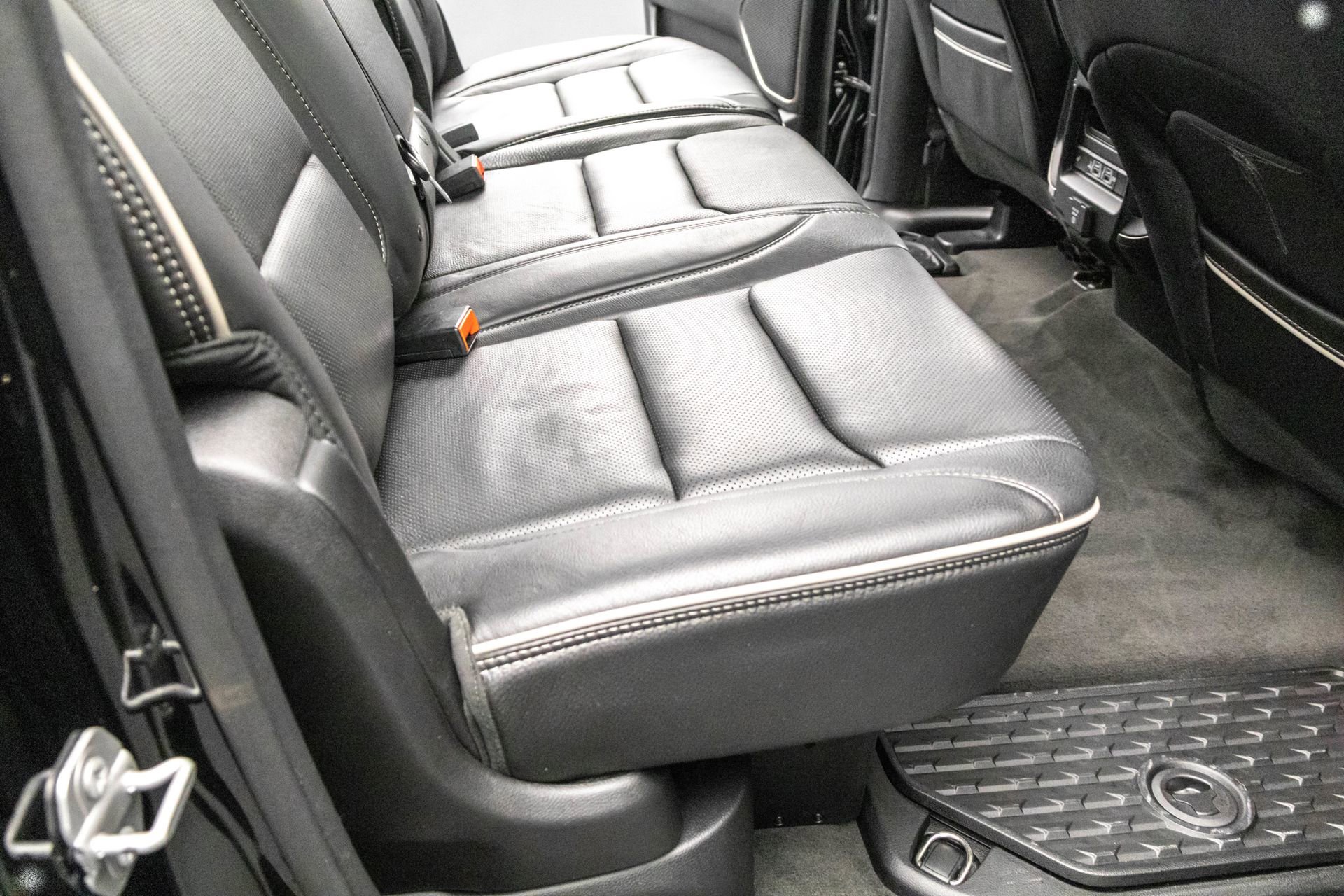 Used 2020 RAM 1500 Limited w/ Cold Weather Group image 38