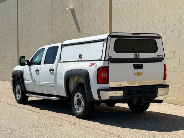 Used 2013 Chevrolet Silverado 2500 LT AWD/4WD image 4