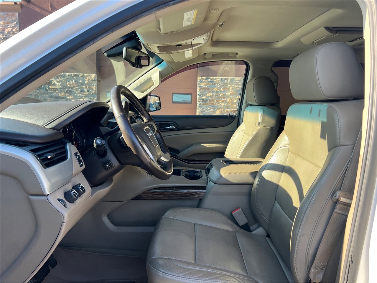 Used 2016 GMC Yukon SLT w/ Open Road Package image 9