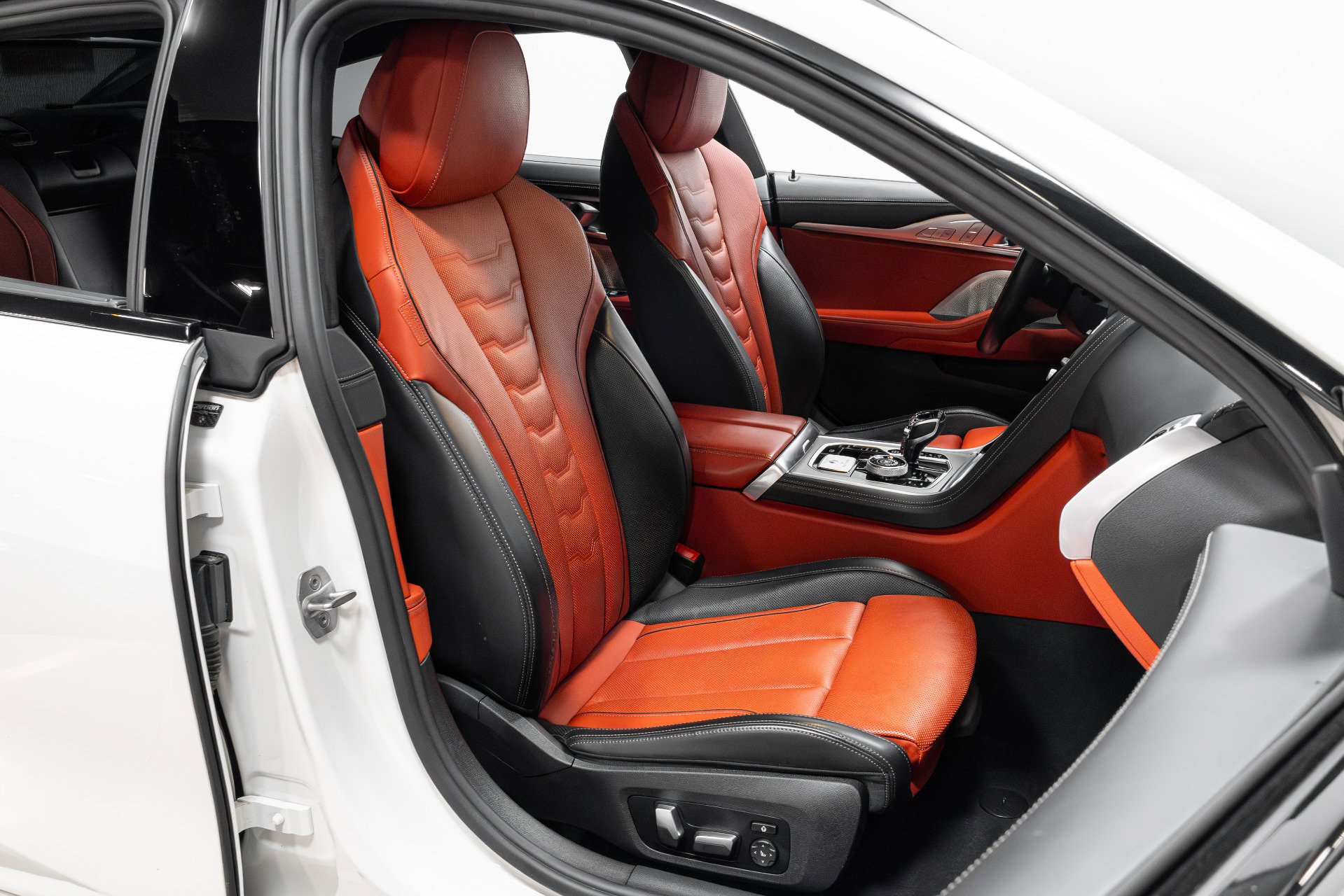 Used 2023 BMW ALPINA B8 xDrive Gran Coupe image 19