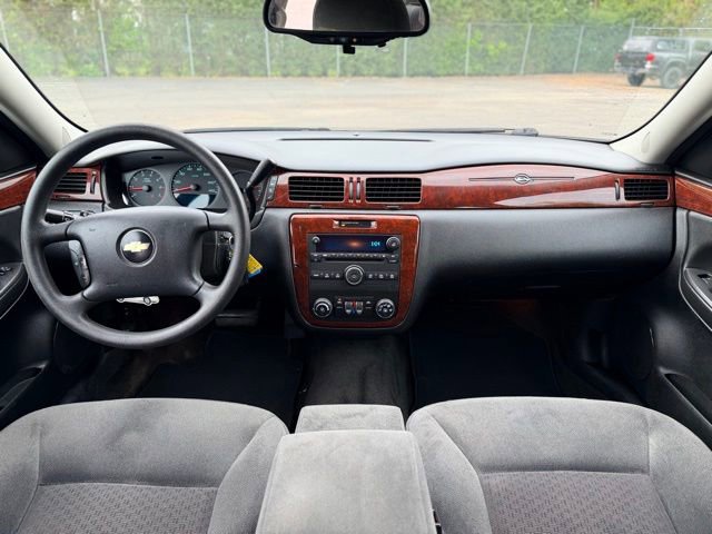 Used 2010 Chevrolet Impala LS FWD image 14