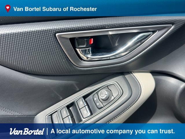 Used 2023 Subaru Forester Limited AWD/4WD image 14