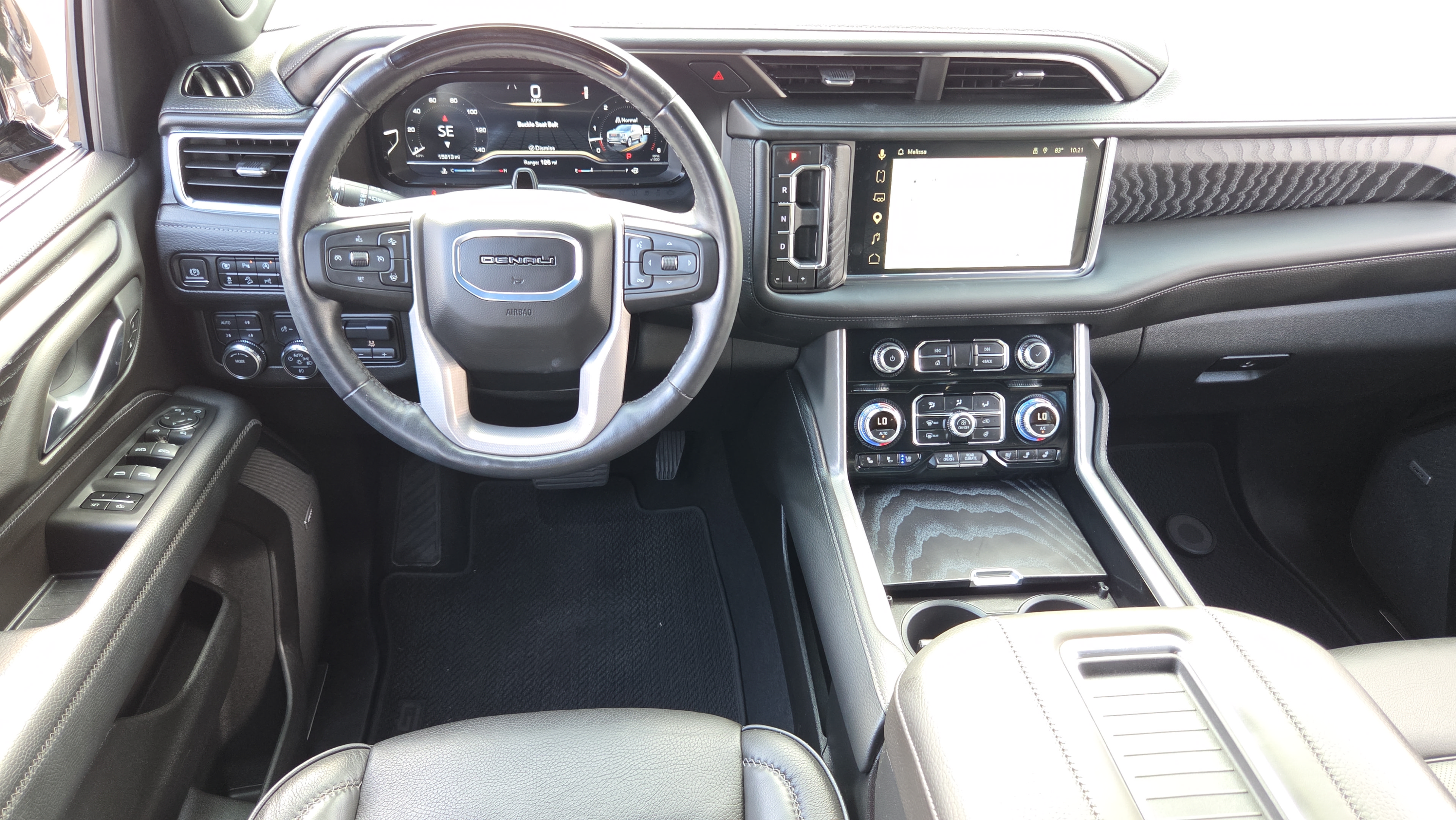 Used 2024 GMC Yukon XL Denali w/ Advanced Technology Package AWD/4WD image 13