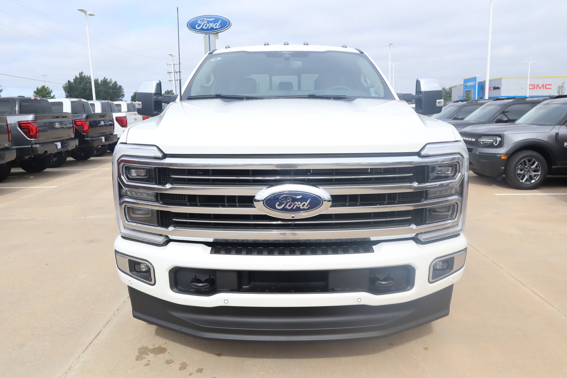 New 2026 Ford F250 Platinum w/ Platinum Plus Package AWD/4WD image 10