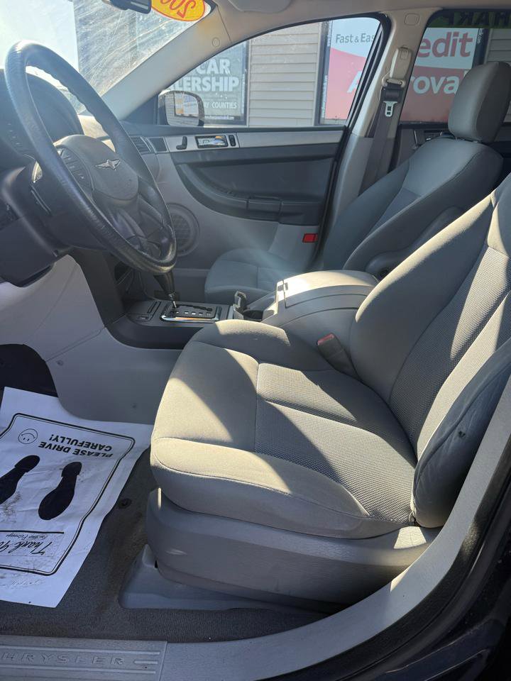 Used 2008 Chrysler Pacifica LX image 9