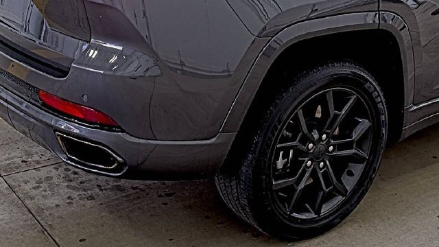 Certified 2024 Jeep Grand Cherokee Limited 4xe AWD/4WD image 9