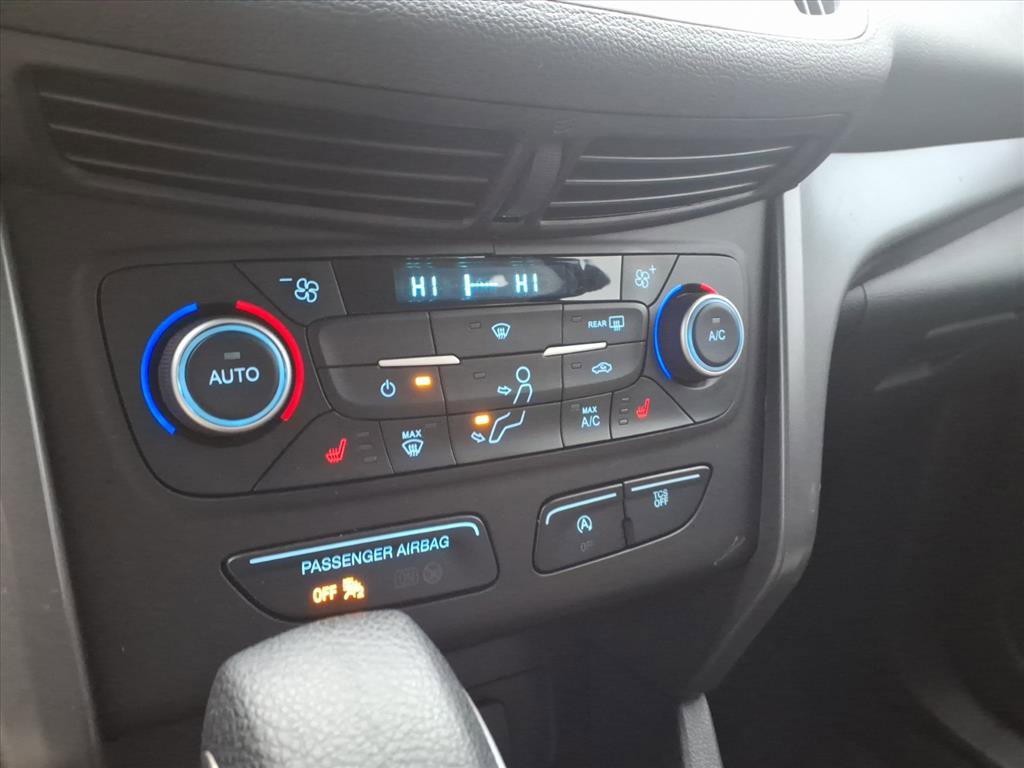 Certified 2019 Ford Escape SE image 21