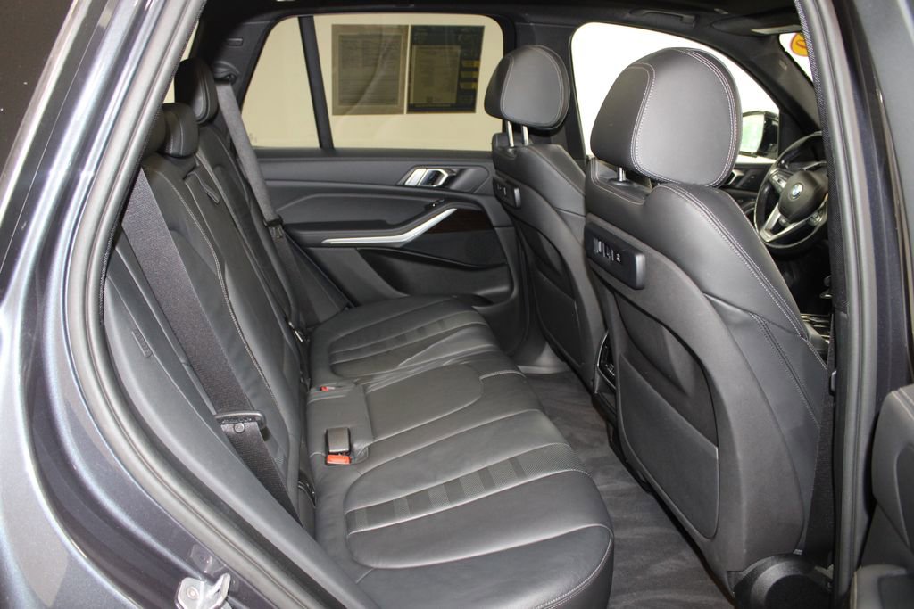 Used 2019 BMW X5 xDrive40i w/ Convenience Package AWD/4WD image 30