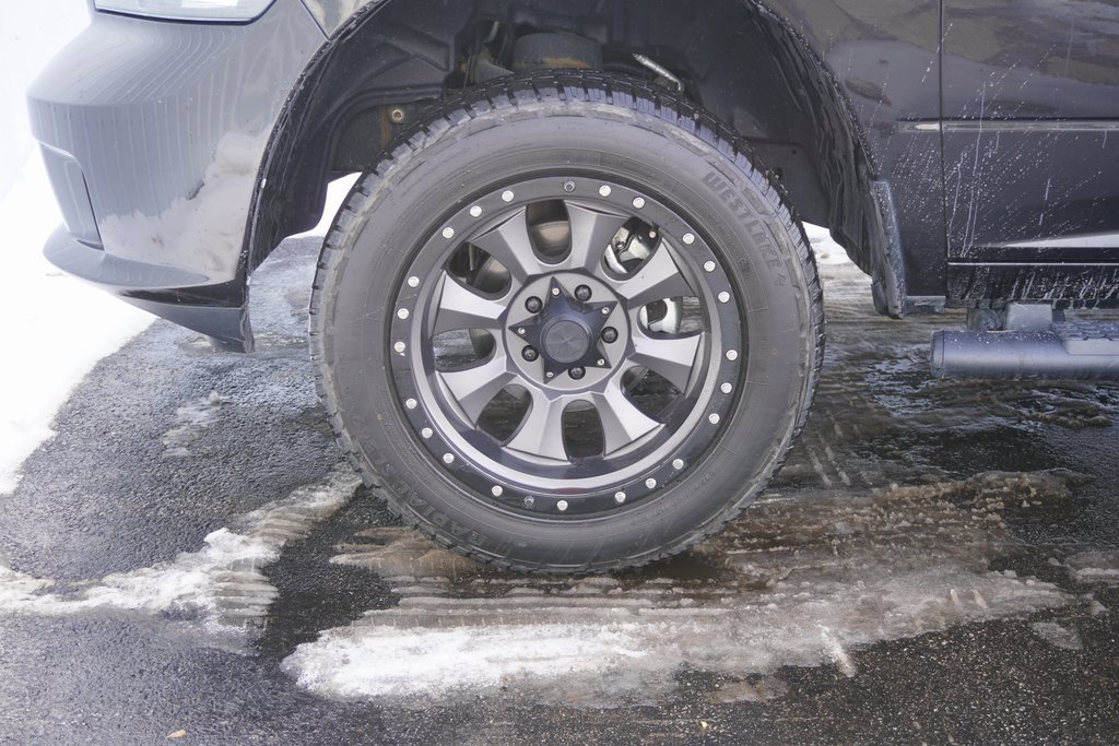 Used 2018 RAM 1500 Express w/ Black Ram 1500 Express Group image 6