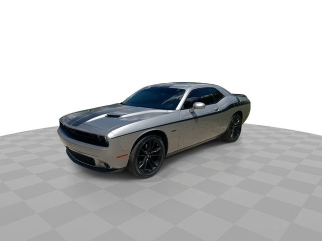 Used 2017 Dodge Challenger R/T w/ Blacktop Package RWD image 5