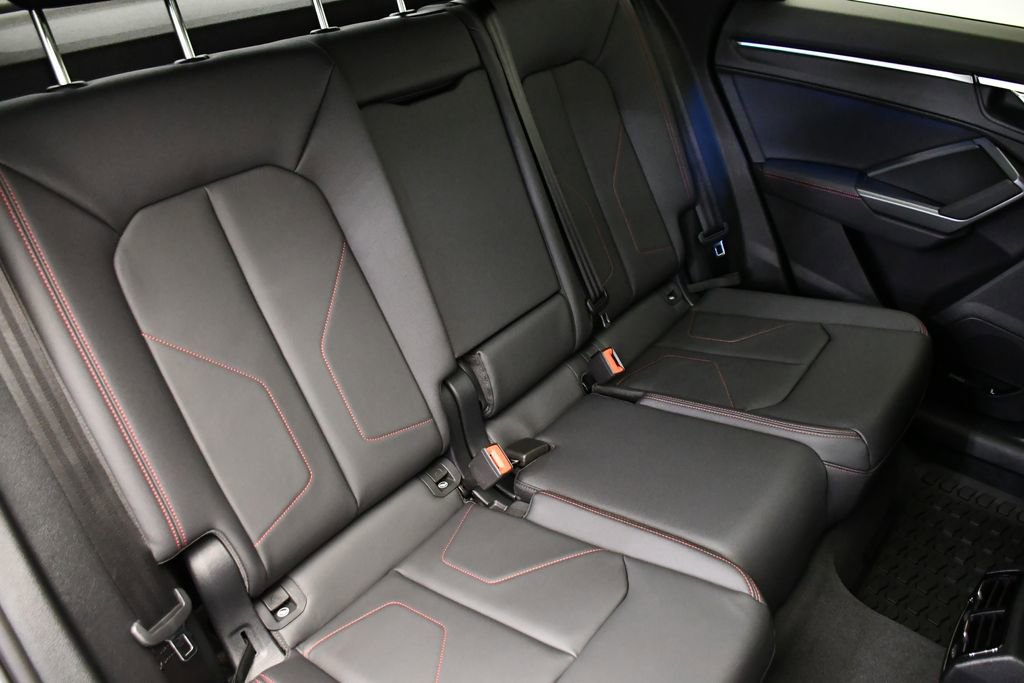 Used 2025 Audi Q3 2.0T Premium Plus w/ Premium Plus Package image 55