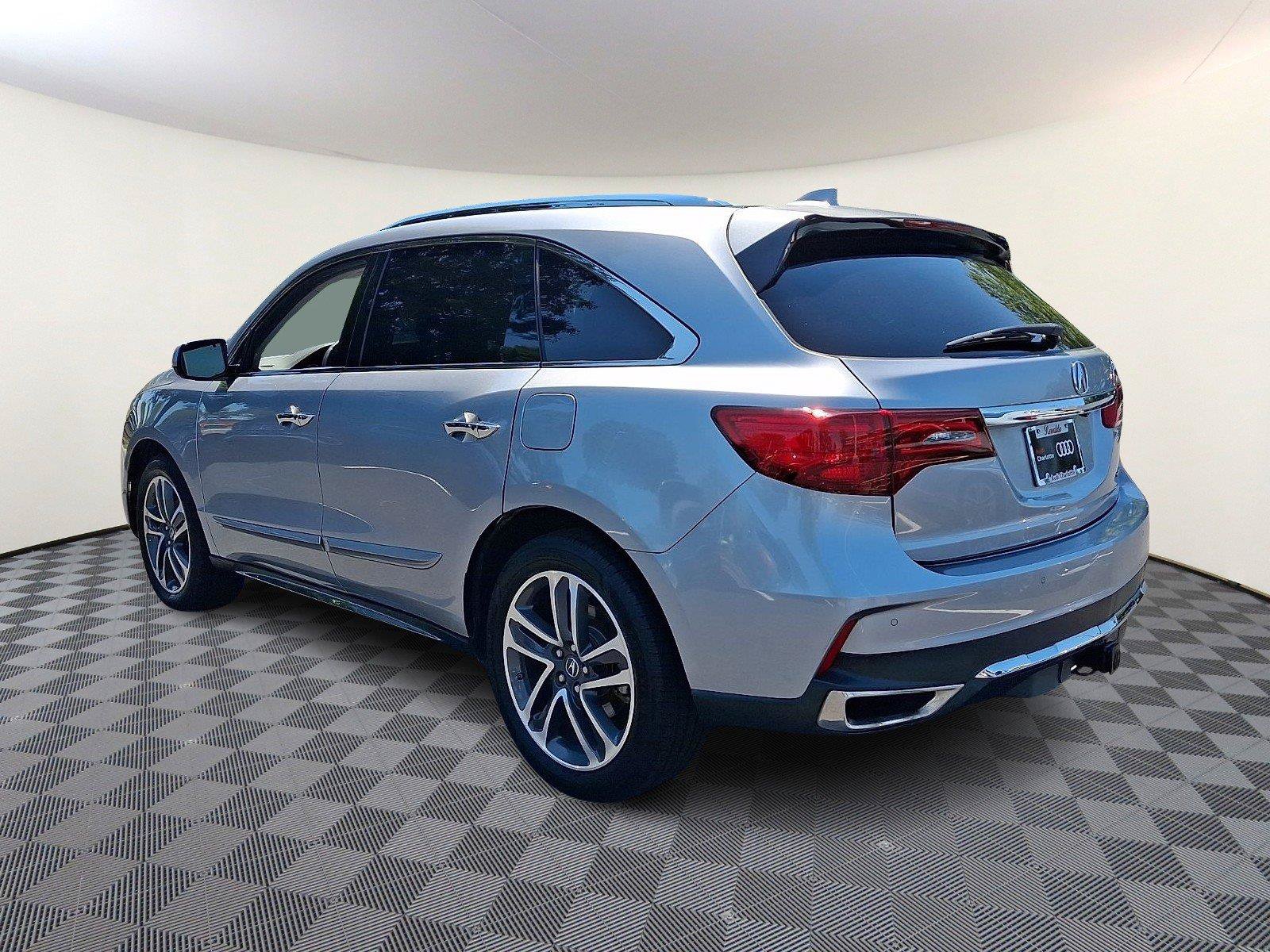 Used 2018 Acura MDX w/ Advance & Entertainment Pac AWD/4WD image 4