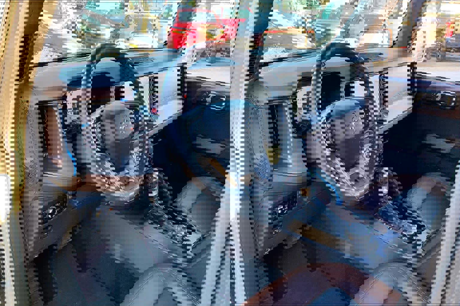 Used 2023 Ford Bronco Outer Banks image 17