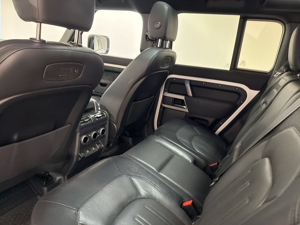 Certified 2022 Land Rover Defender 110 X-Dynamic SE AWD/4WD image 21