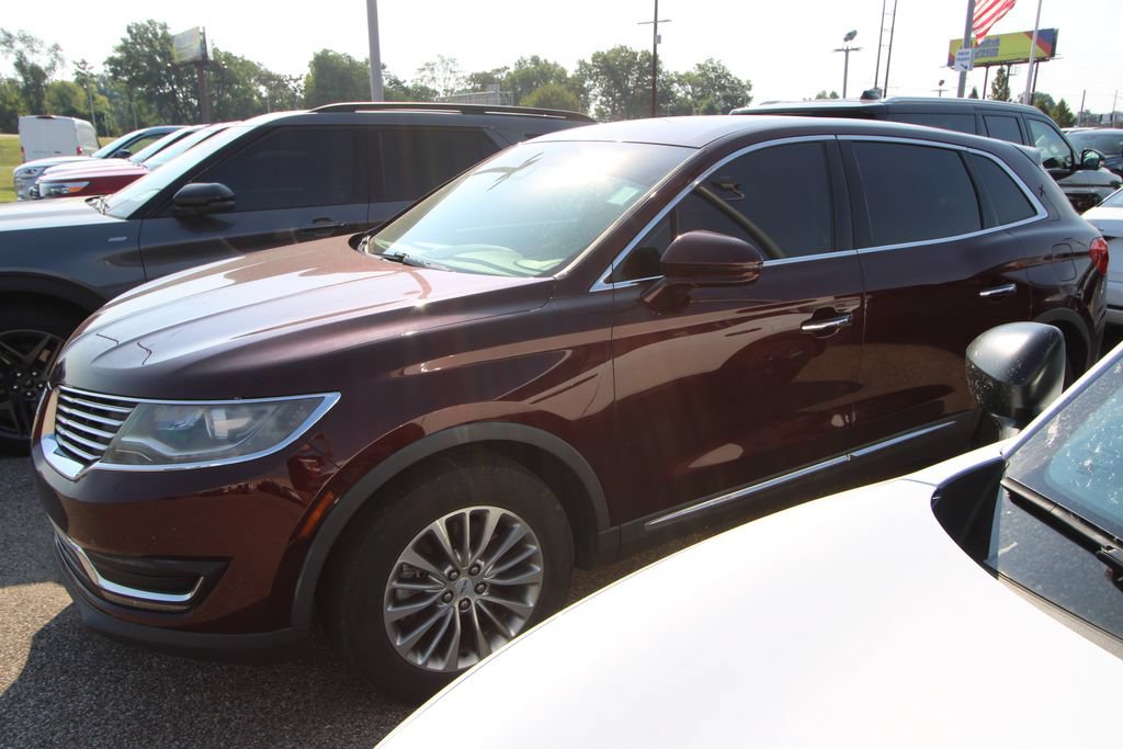 Used 2017 Lincoln MKX Select w/ Select Plus Package AWD/4WD image 5