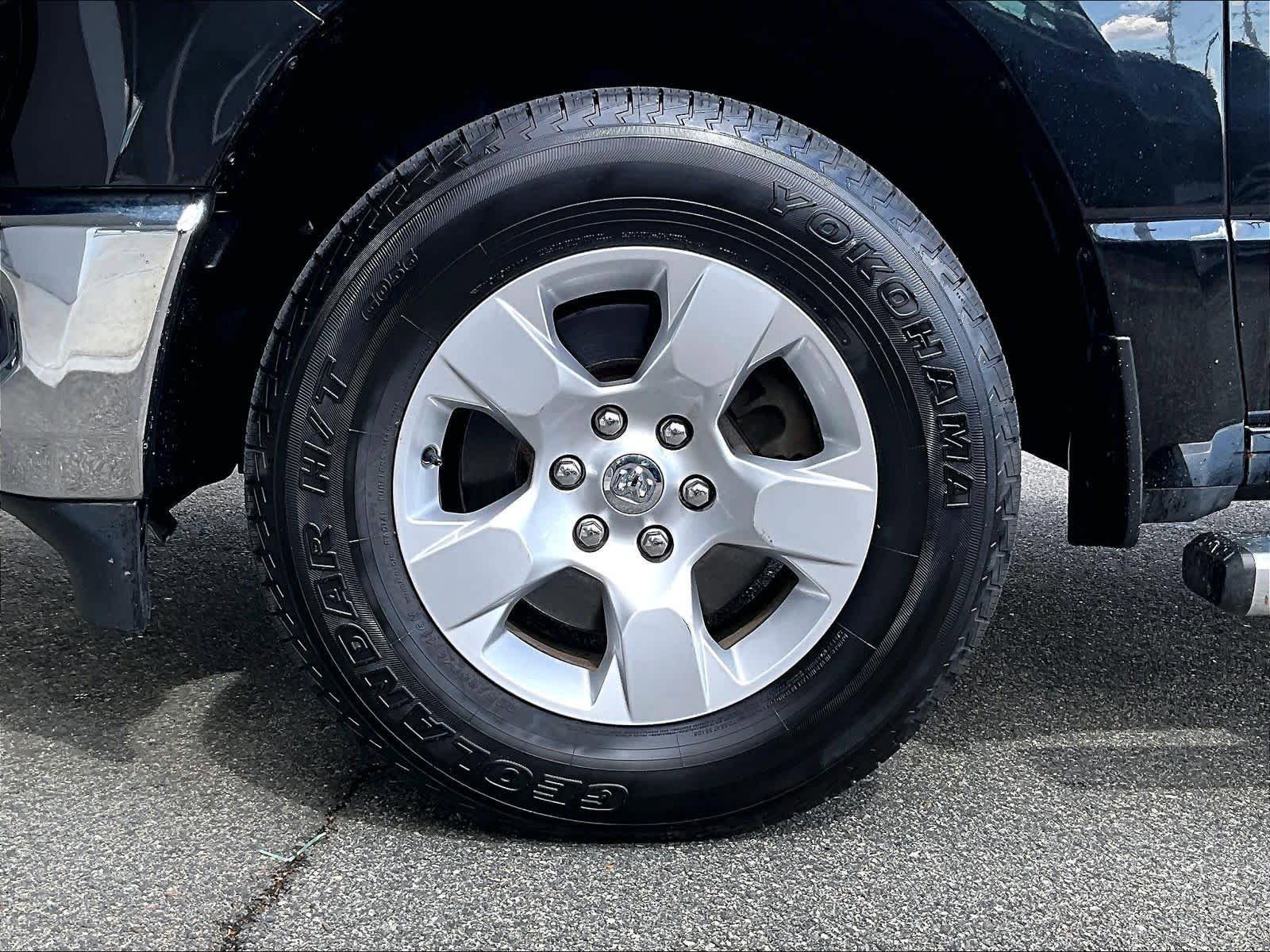 Used 2020 RAM 1500 Big Horn AWD/4WD image 7