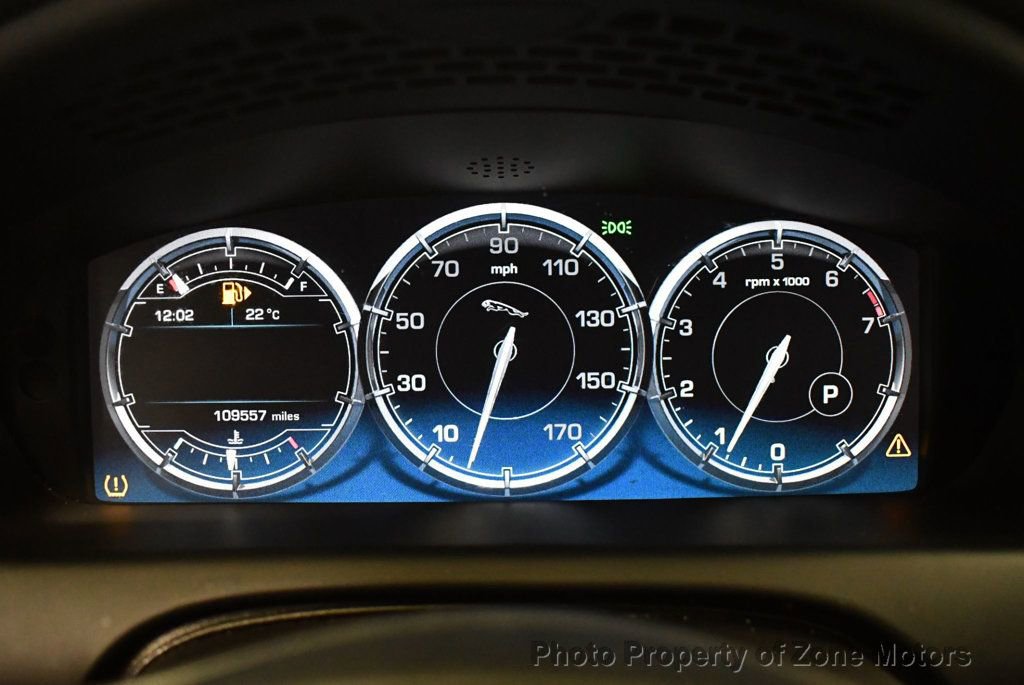 Used 2015 Jaguar XJ image 39