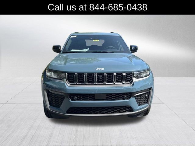 New 2026 Jeep Grand Cherokee Limited RWD video 2