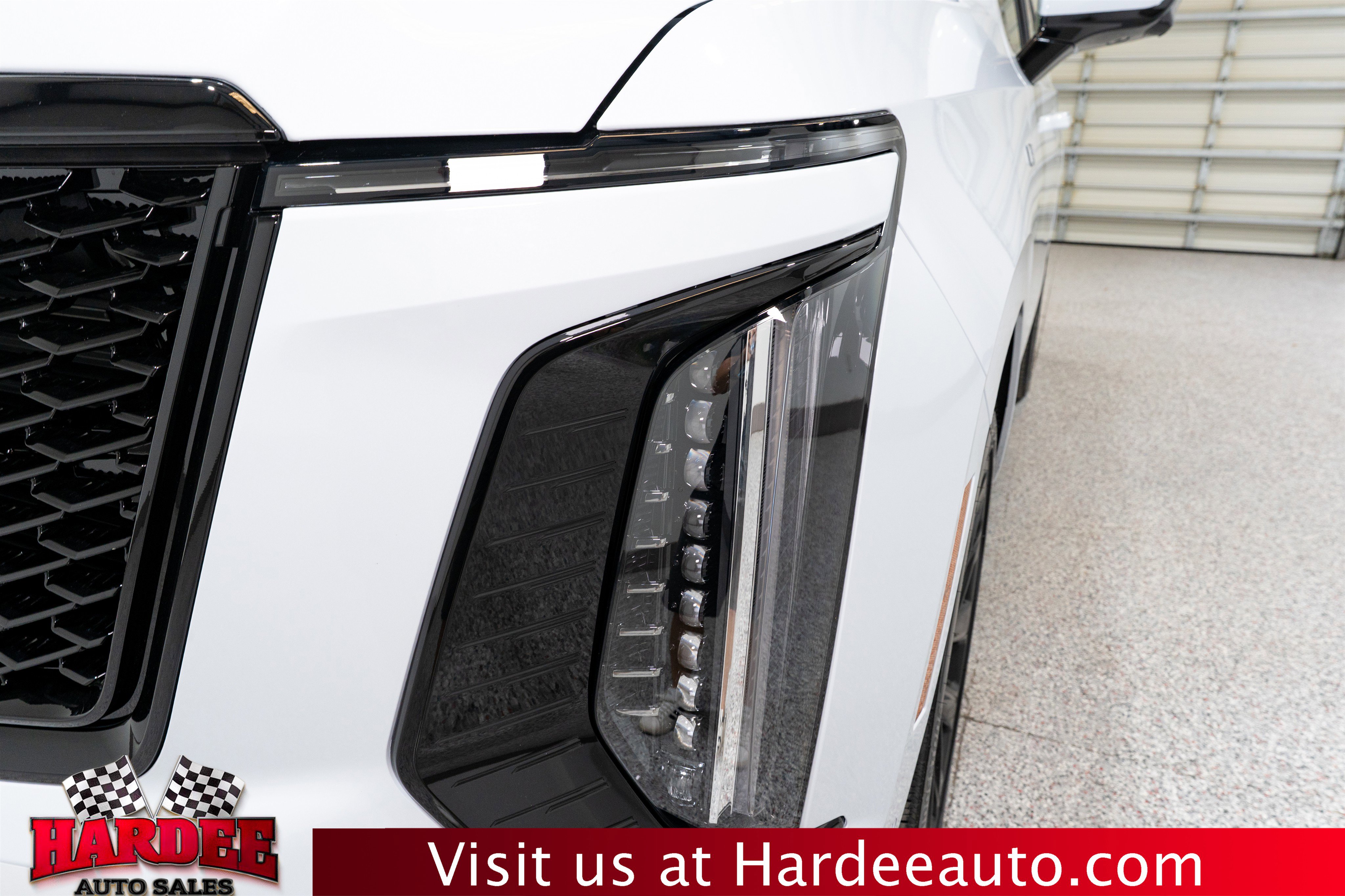 Used 2026 Cadillac Escalade Platinum Sport AWD/4WD image 8