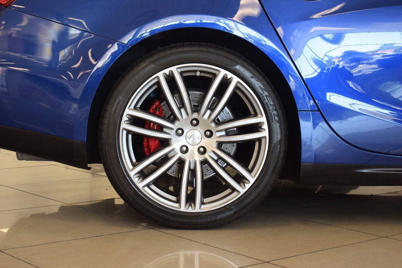 Used 2016 Maserati Ghibli S RWD image 46