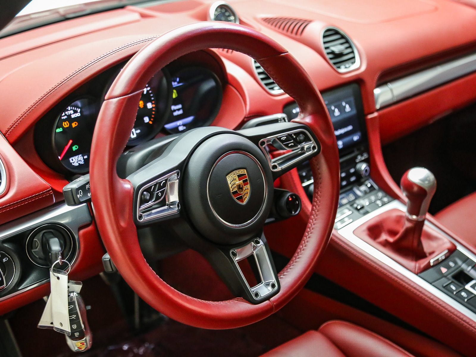 Used 2024 Porsche 718 Boxster GTS RWD image 21