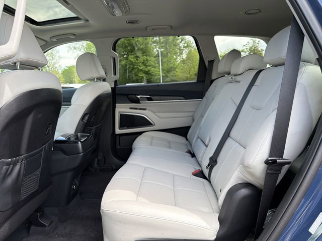 Used 2024 Kia Telluride EX FWD image 13