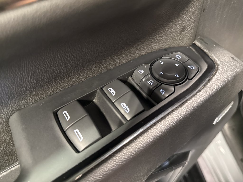 Used 2024 GMC Sierra 2500 AT4 w/ AT4 Premium Plus Package AWD/4WD image 35