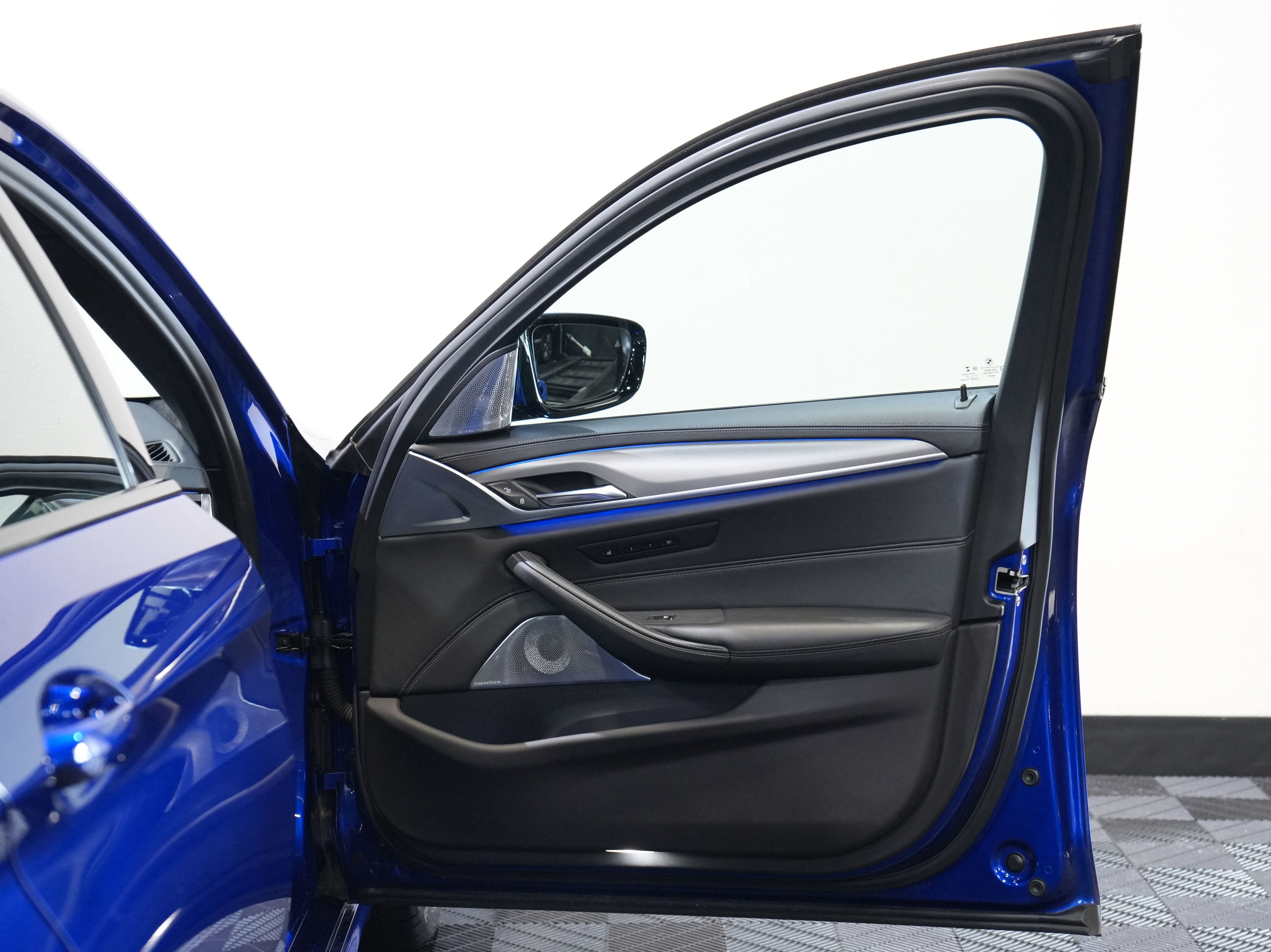 Used 2019 BMW M5 SEDAN 4D w/ Executive Package image 24