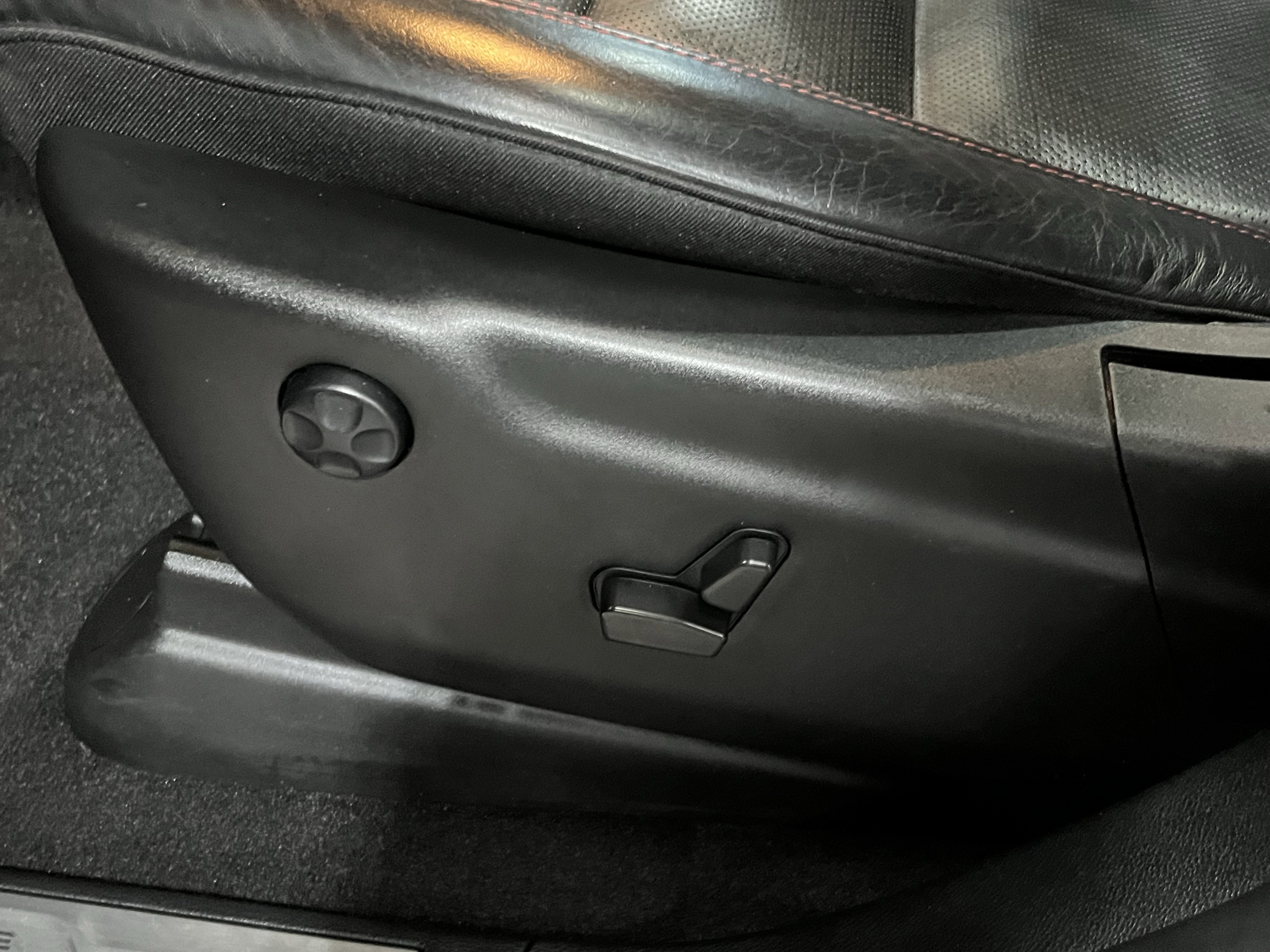 Used 2021 Dodge Durango R/T w/ Technology Group image 17