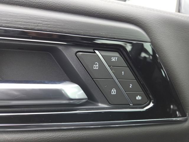 New 2026 GMC Yukon XL Denali w/ Sun & Power Step Package image 12