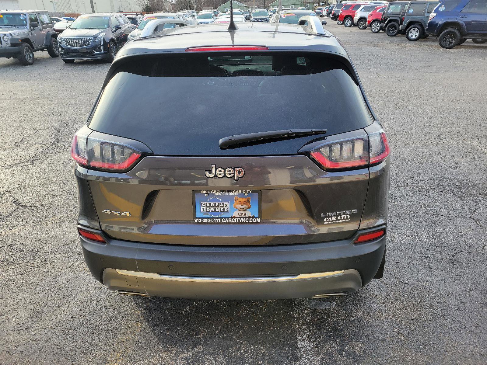 Used 2019 Jeep Cherokee Limited image 28