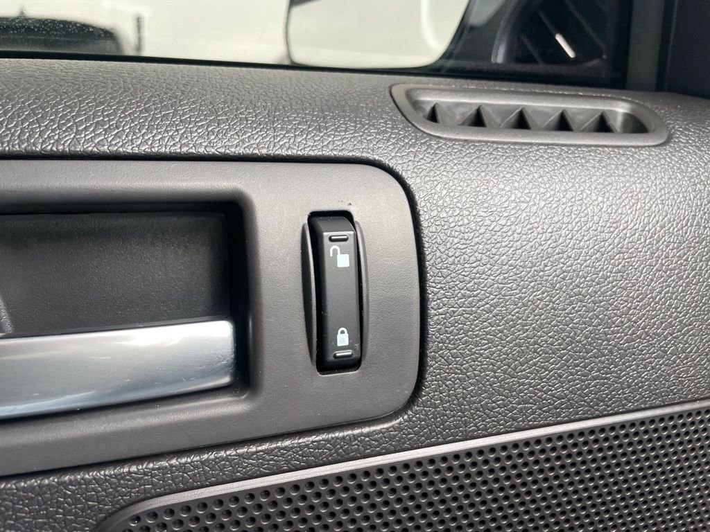 Used 2012 Ford Mustang Shelby GT500 w/ SVT Performance Pkg image 43