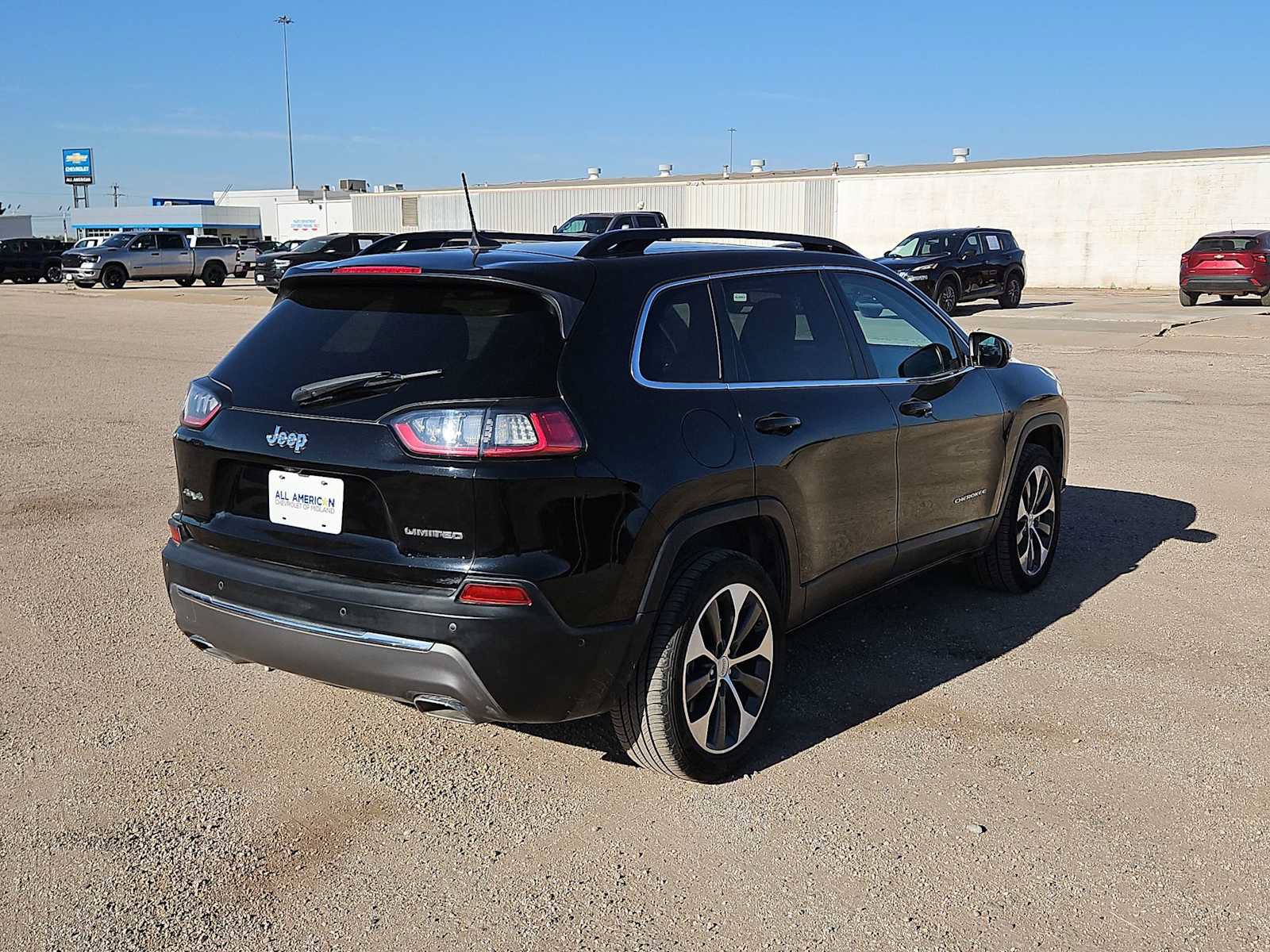 Used 2022 Jeep Cherokee Limited w/ Elite Package AWD/4WD image 8