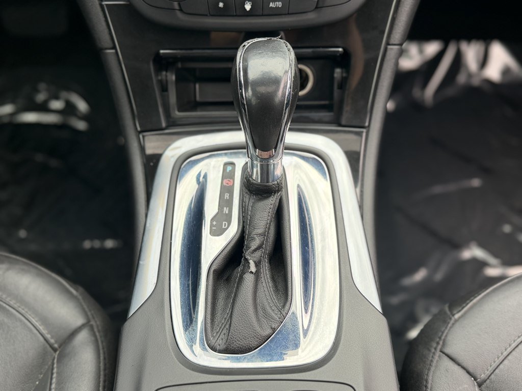 Used 2012 Buick Regal Premium FWD image 13