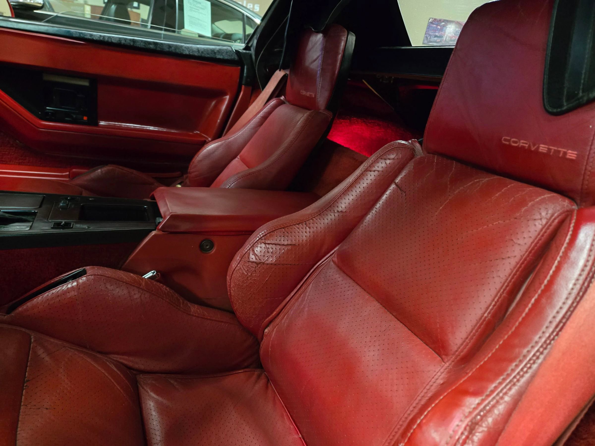 Used 1987 Chevrolet Corvette 2D Convertible image 14