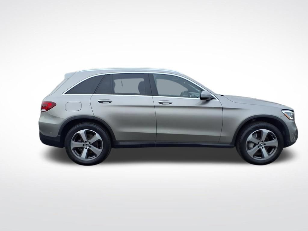Used 2021 Mercedes-Benz GLC 300 4MATIC image 5