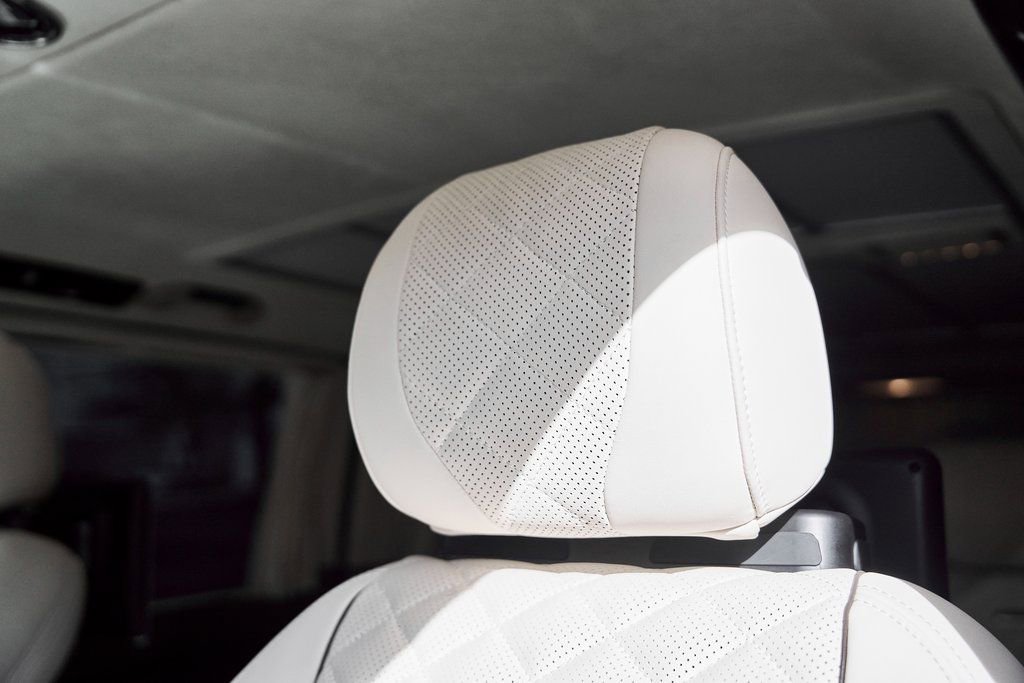 Used 2021 Mercedes-Benz Metris Passenger w/ Premium Safety Package image 53