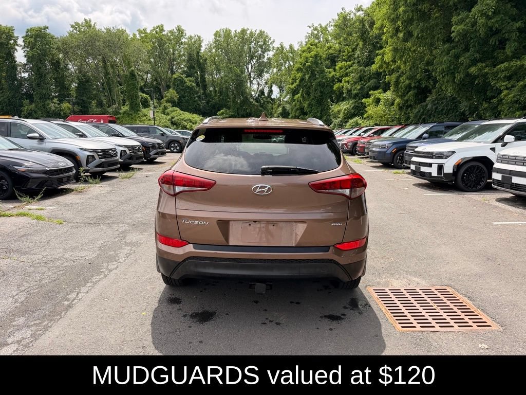 Used 2017 Hyundai Tucson SE Plus AWD/4WD image 5