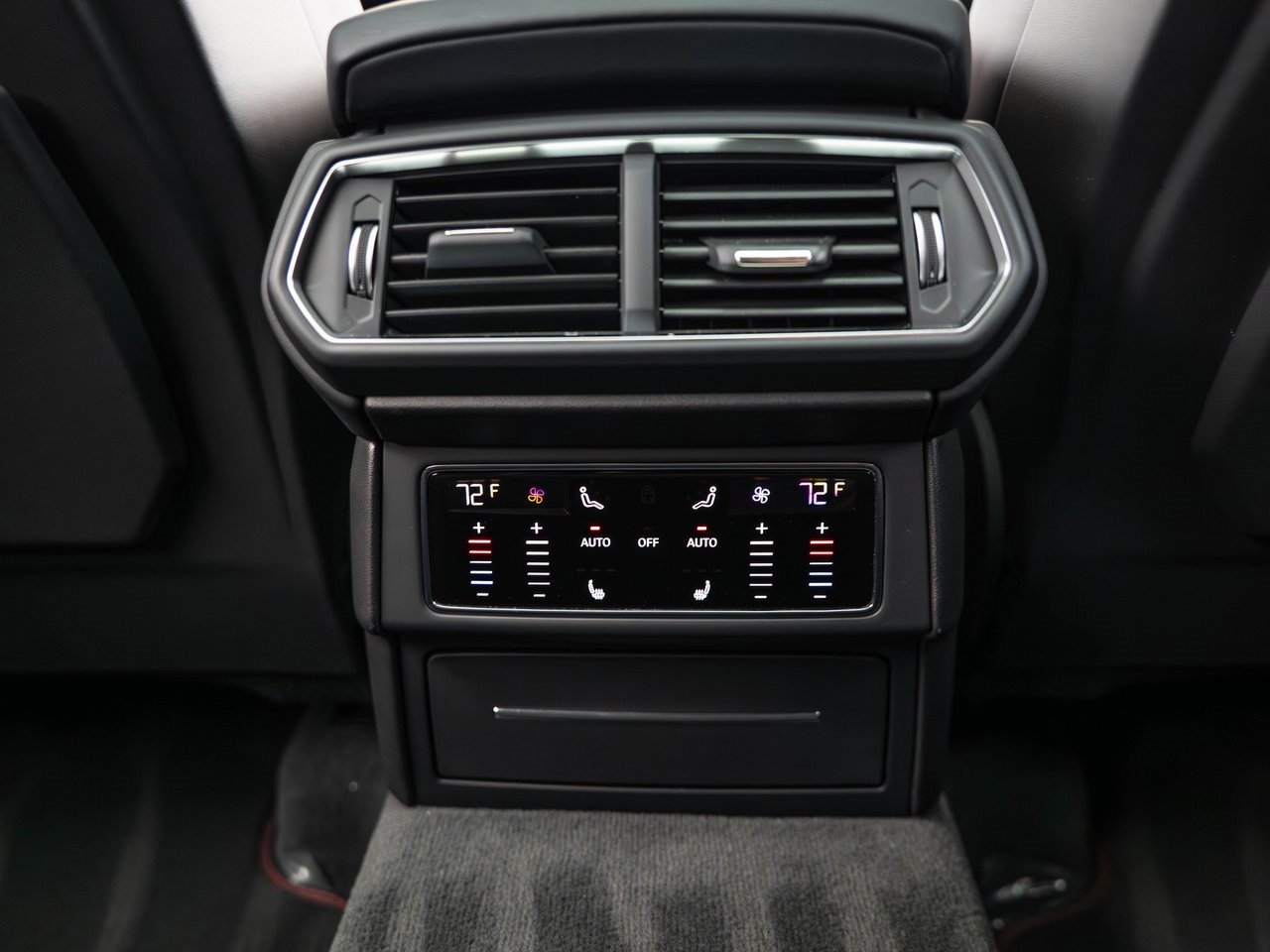 Used 2020 Lamborghini Urus image 31