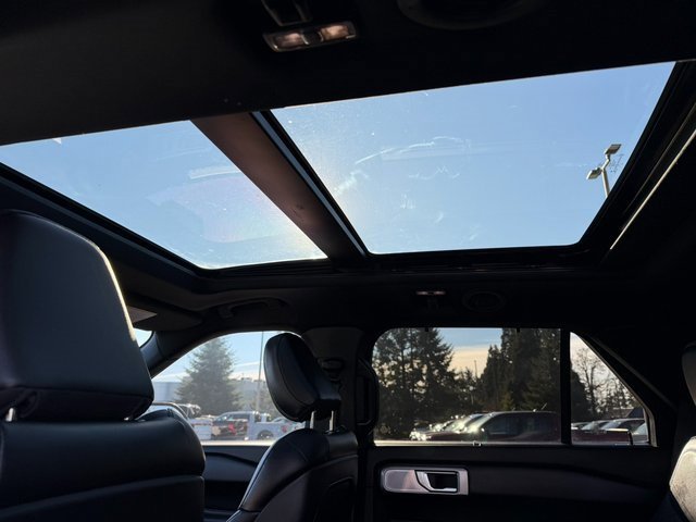 Used 2020 Ford Explorer ST w/ ST Street Pack image 28